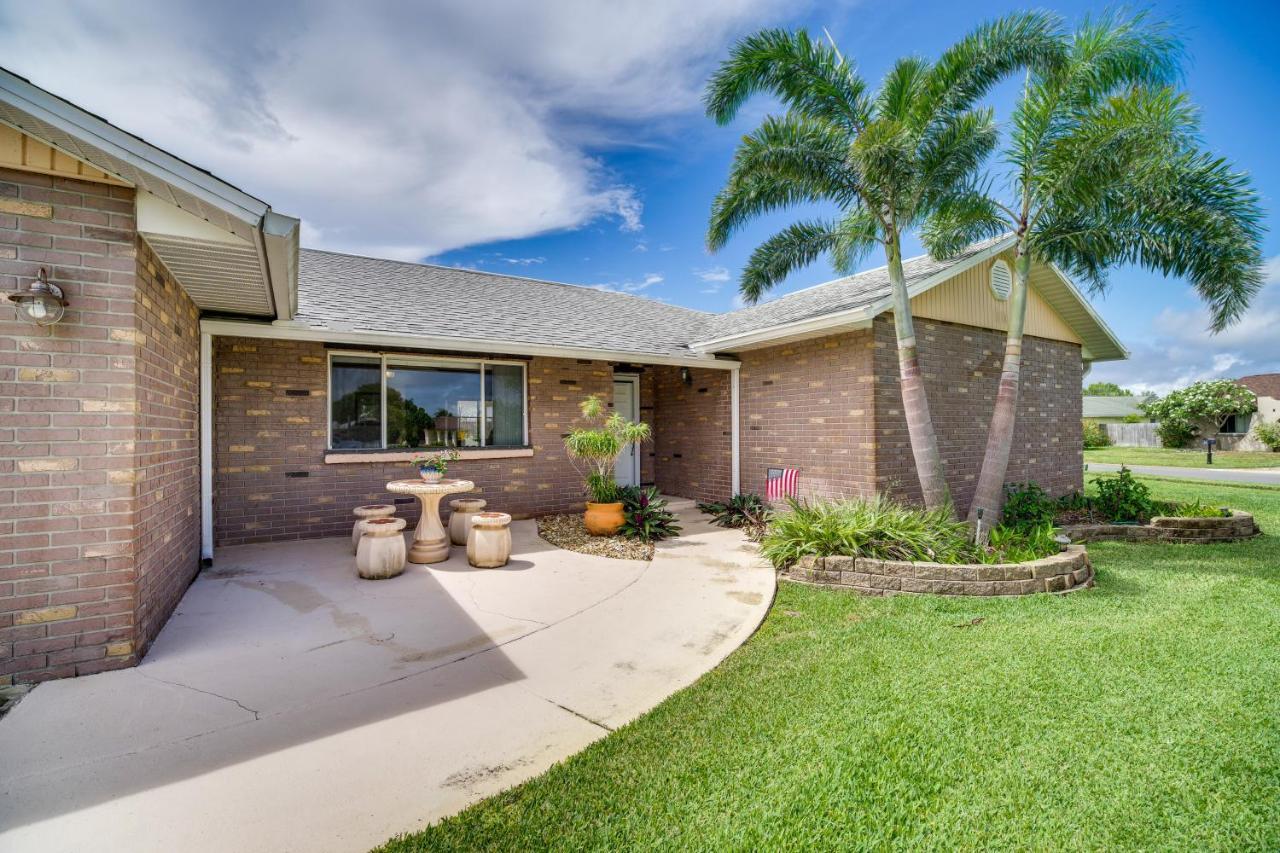 Waterfront Merritt Island Vacation Rental With Pool! Exterior photo